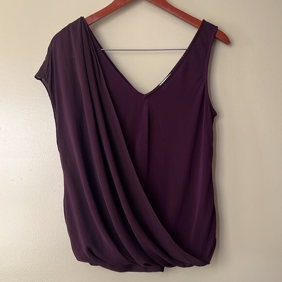 RAMY BROOK 100% Silk Drape Front Blouse XS Sleeveless Plum Purple Regal Feminine - Picture 1 of 9